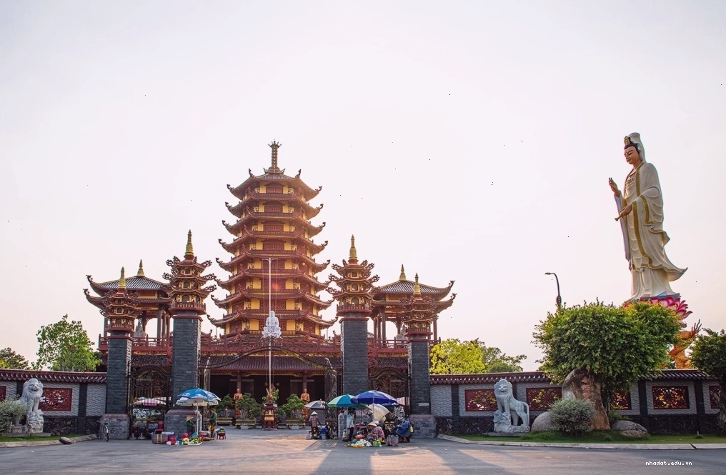 Chùa Phật Ngọc Xá Lợi, một công trình tâm linh tại Vĩnh Long