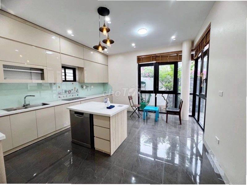 Mua bán nhà đất Hà Nội - nhà ngõ, hẻm diện tích 138m² giá 13,9 tỷ