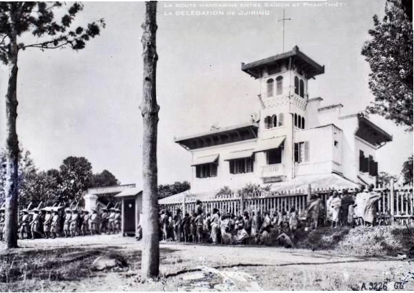 Tòa nhà hành chánh tỉnh Đồng Nai Thượng được xây dựng năm 1899-1900